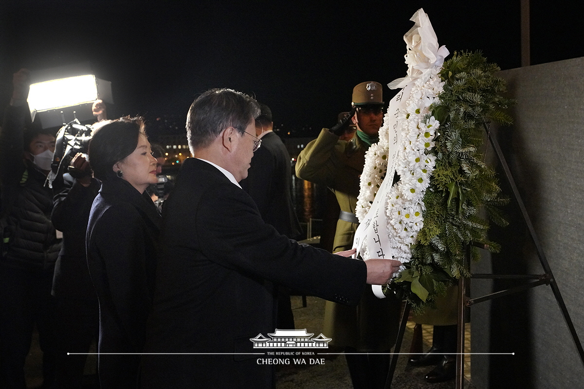 Visiting a memorial site by the Danube for Korean and Hungarian victims of the 2019 sightseeing boat sinking in Budapest