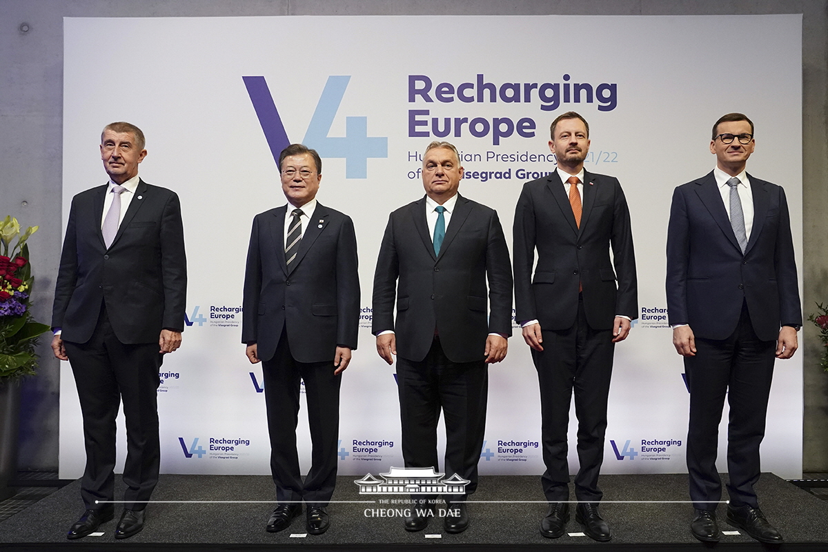 Attending the V4-Korea Summit in Budapest, Hungary 