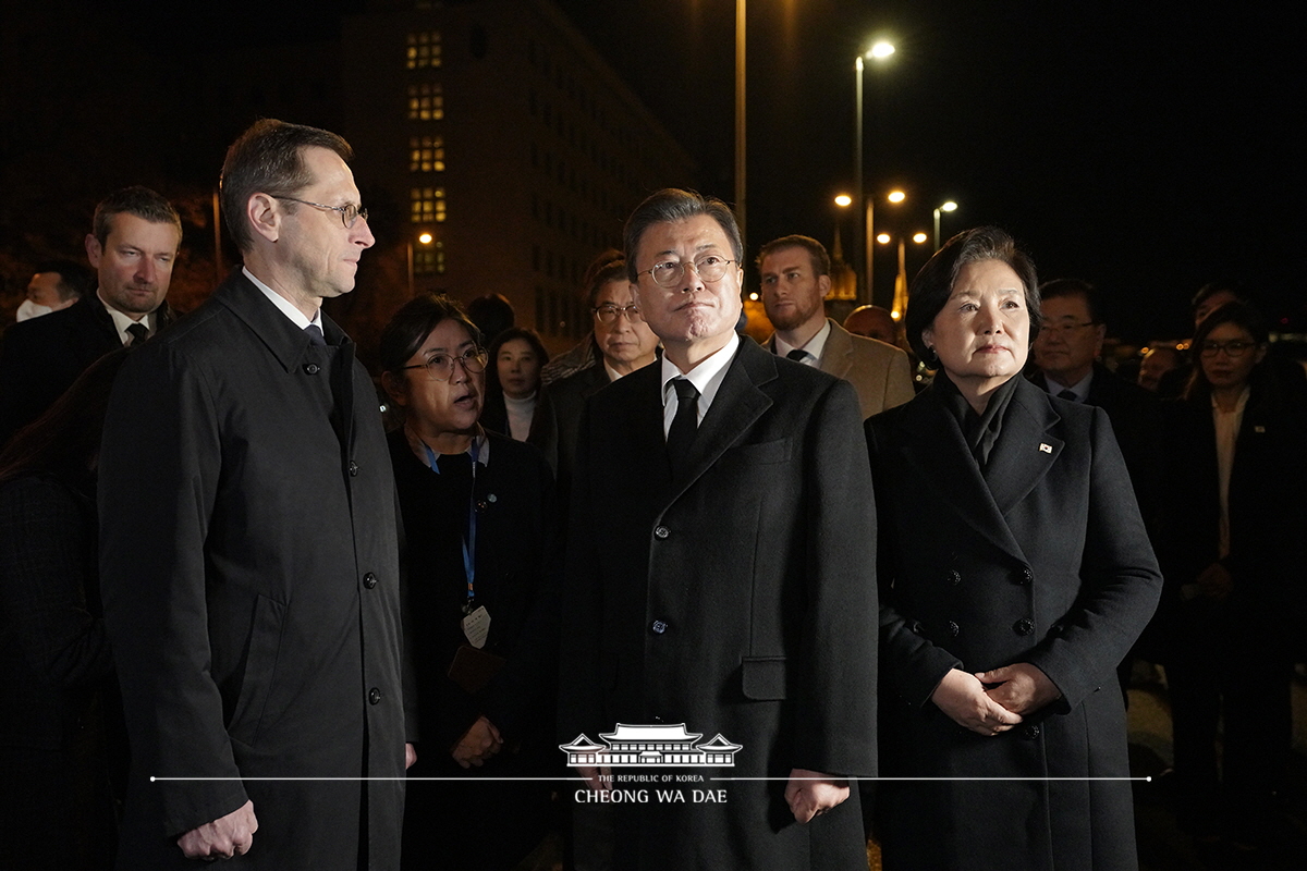 Visiting a memorial site by the Danube for Korean and Hungarian victims of the 2019 sightseeing boat sinking in Budapest