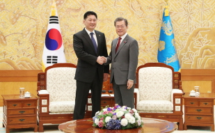 Meeting with Mongolian Prime Minister Ukhnaa Khurelsukh