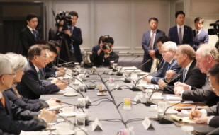 72nd Session of the U.N. General Assembly: Meeting with Heads of Major American Think Tanks: the Council on Foreign Relations, the Korea Society and the Asia Society Policy Institute 