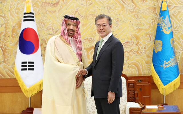 Meeting with Minister of Energy, Industry and Mineral Resources of Saudi Arabia Khalid A. Al-Falih at Cheong Wa Dae