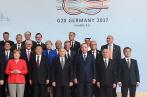 G20 Summit: Posing with G20 Leaders for Group Photo 