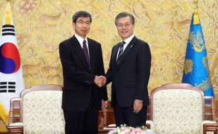 Meeting with Vice Asian Development Bank President Takehiko Nakao at Cheong Wa Dae