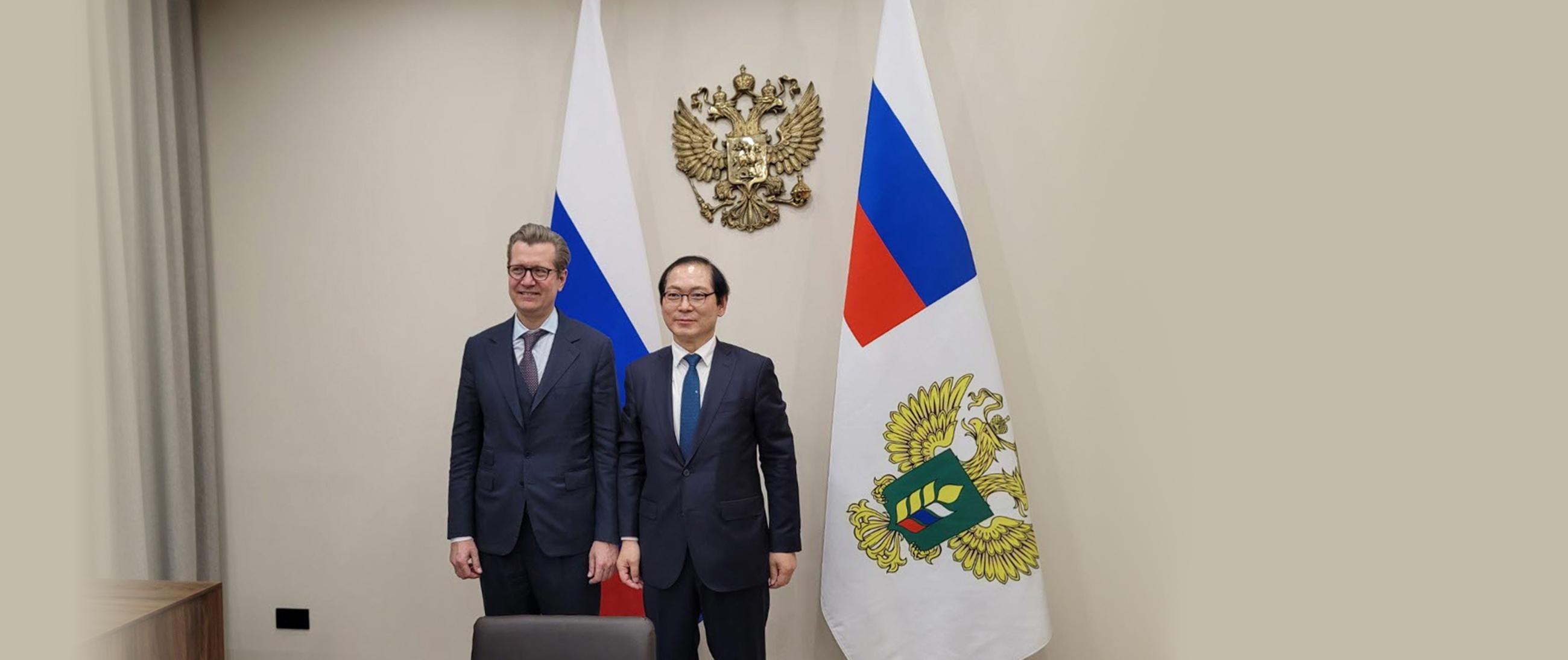 Chairman visits Moscow, St. Petersburg for high-level meetings (Dec. 12-17, 2021)