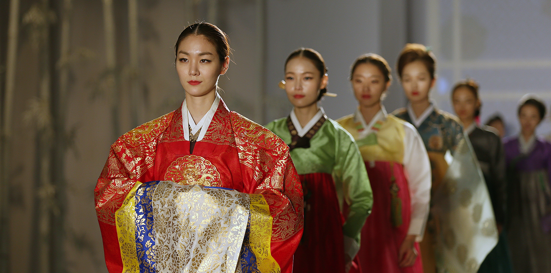 KOREA hanbok.jpg