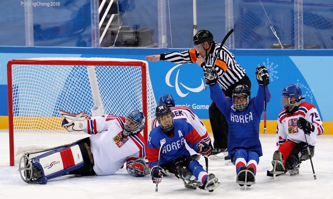 7_hockeykorea_th.jpg