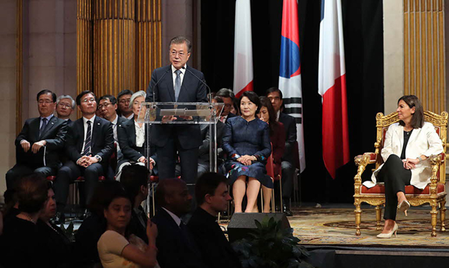 181016_paris city hall_speech.jpg