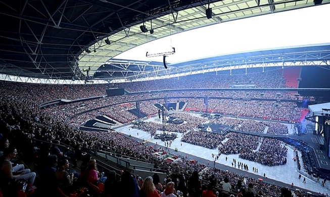 bts_Wembley Stadium_190603_eykim_main2.jpg