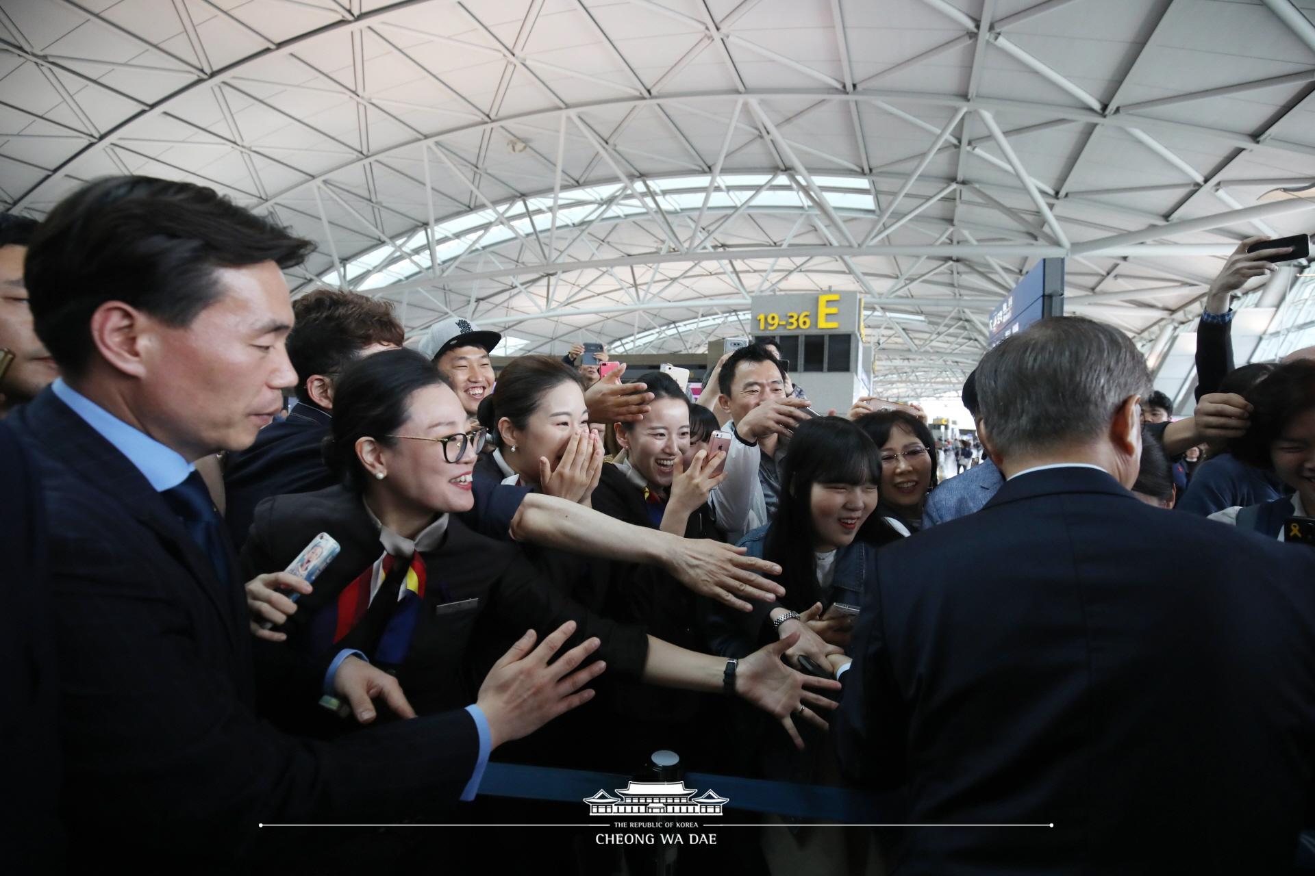 문재인 대통령_인천공항 비정규직 전환 인천공항