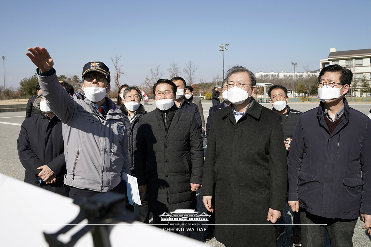 충남 아산 임시생활시설 방문 및 주민 오찬간담회, 전통시장 방문	