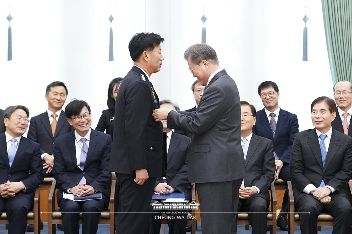 신임 해양경찰청장 및 감사원 감사위원 임명장 수여식