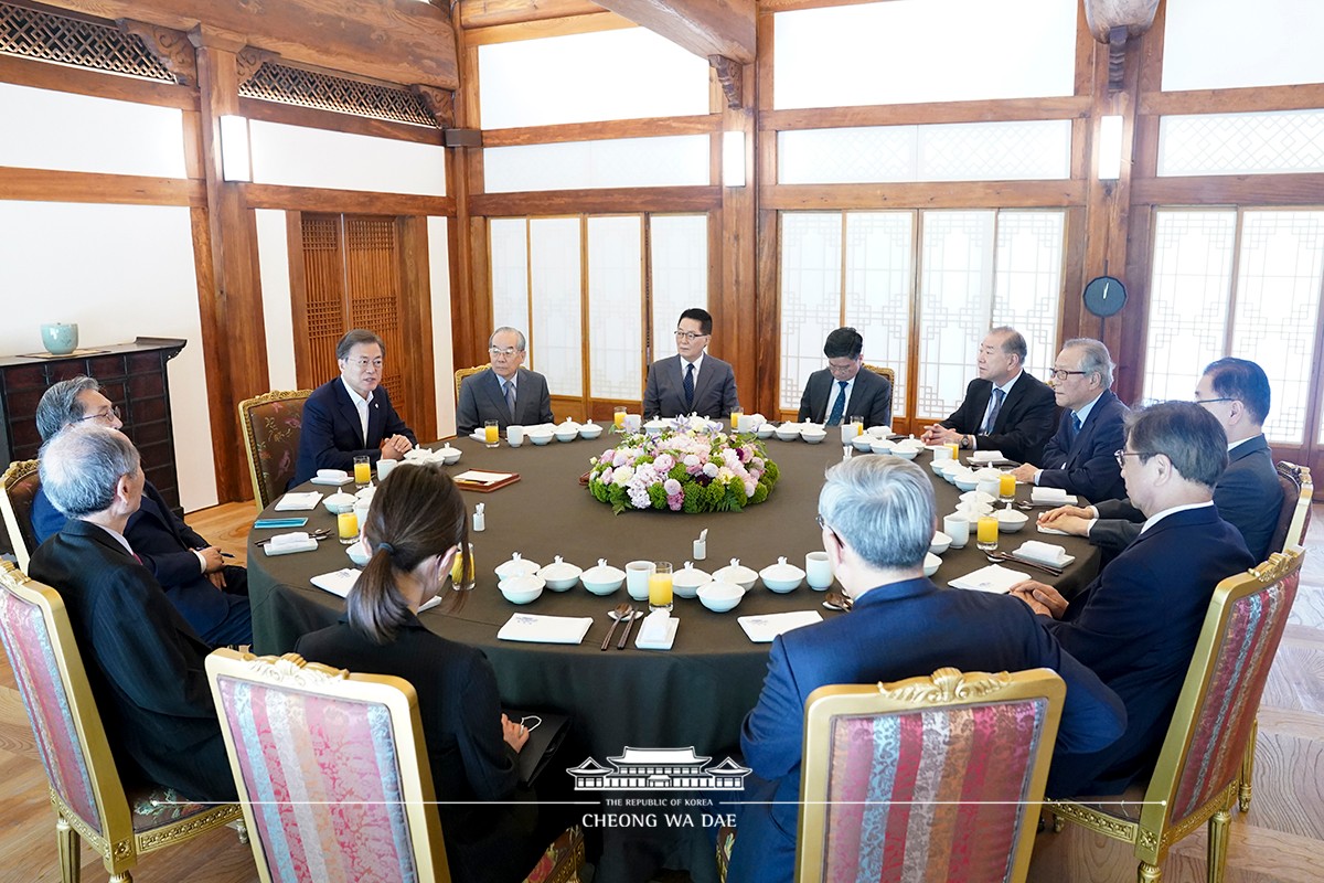 전직 통일부 장관 및 원로 오찬