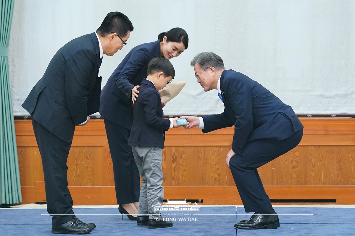 신임 통일부 장관, 국가정보원장, 경찰청장 임명장 수여식