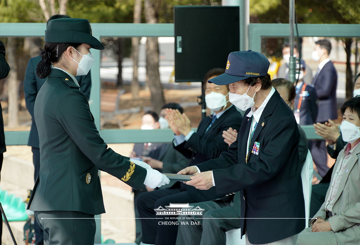 국군간호사관학교 제61기 졸업 및 임관식