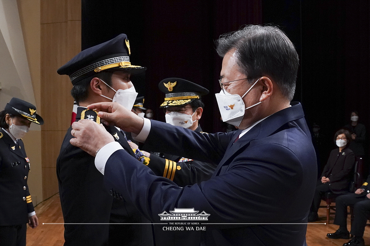 신임 경찰 경위‧경감 임용식