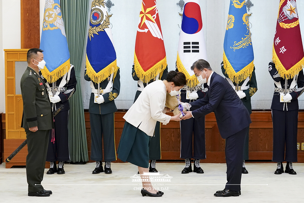 해병대사령관 진급 및 보직 신고