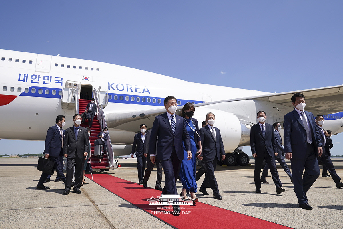 워싱턴 공항 도착 행사