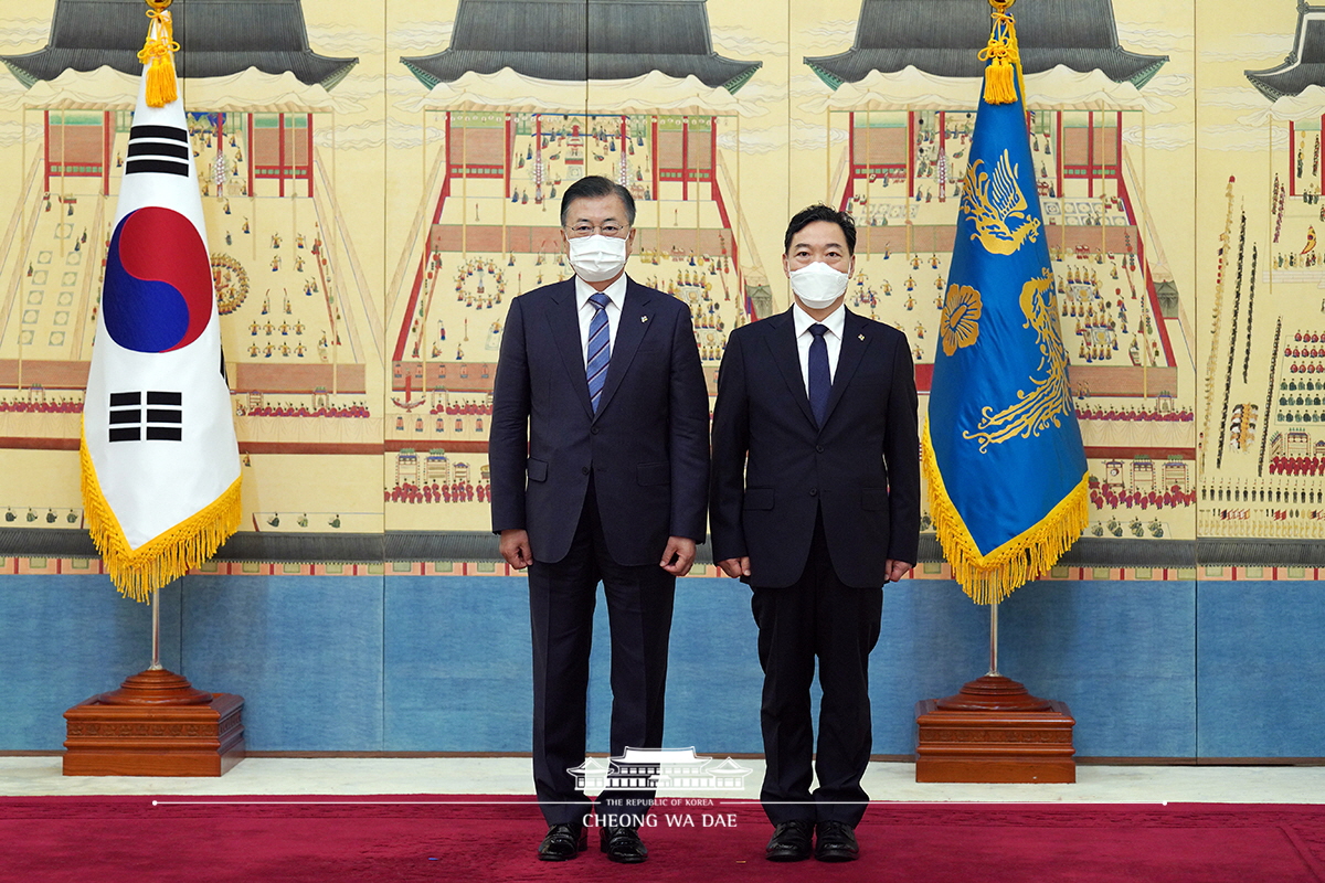 신임 검찰총장 임명장 수여식