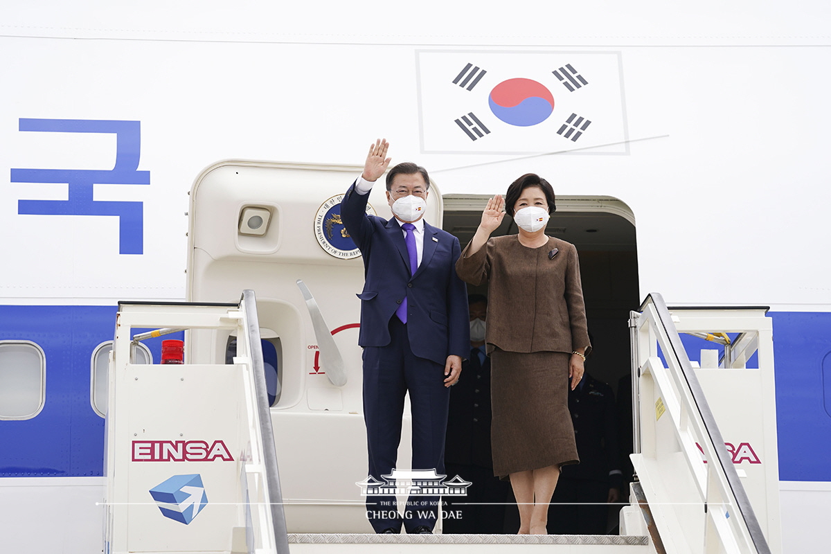 마드리드 공항 도착 행사