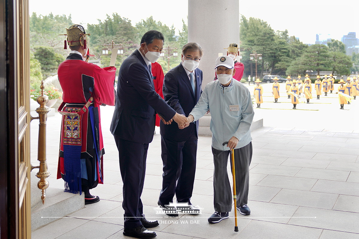 국가유공자 및 보훈가족 초청 오찬