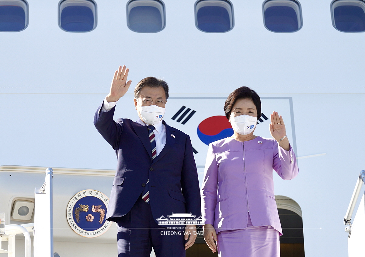 뉴욕 공항 도착 행사