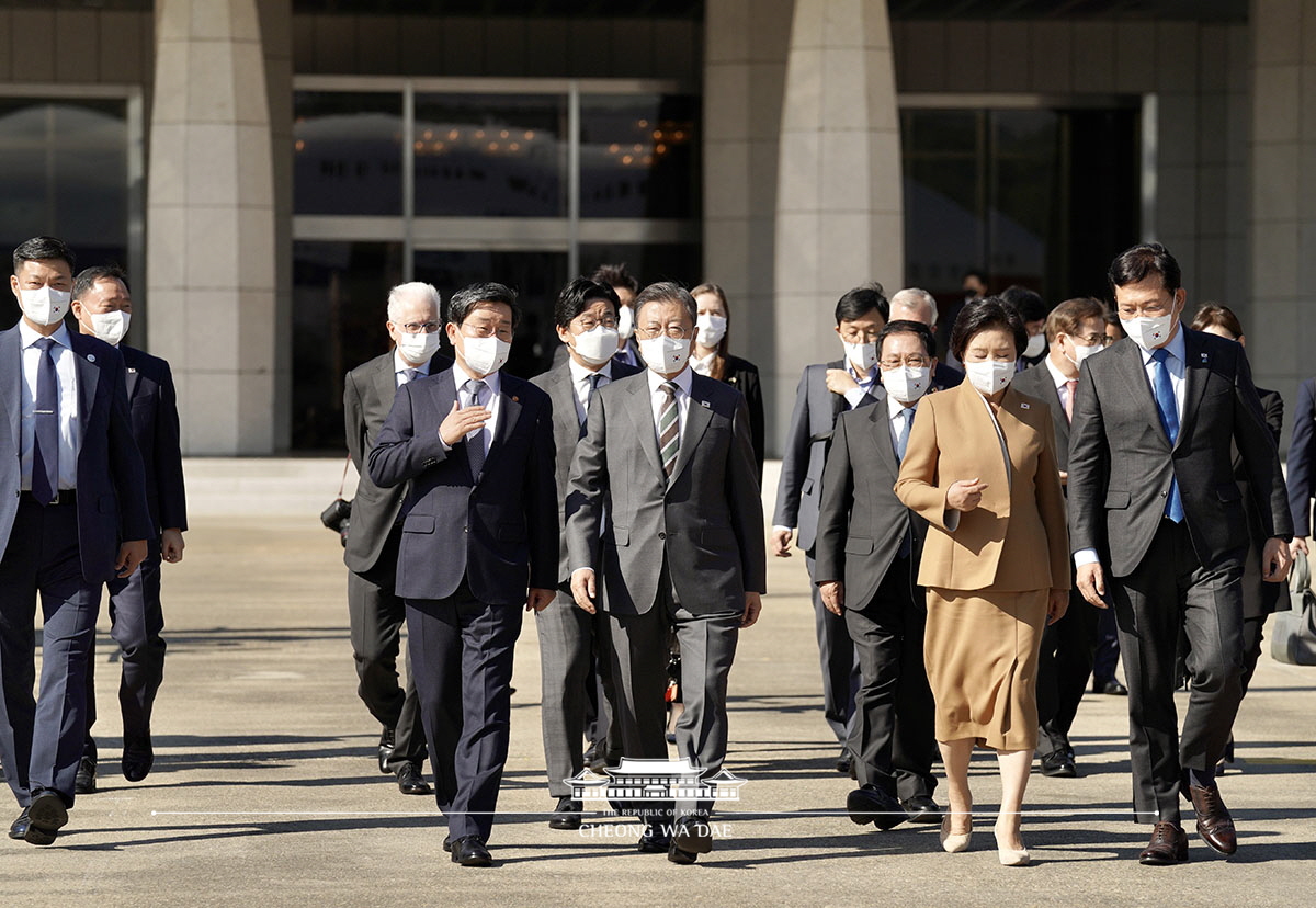 서울공항 출발 행사