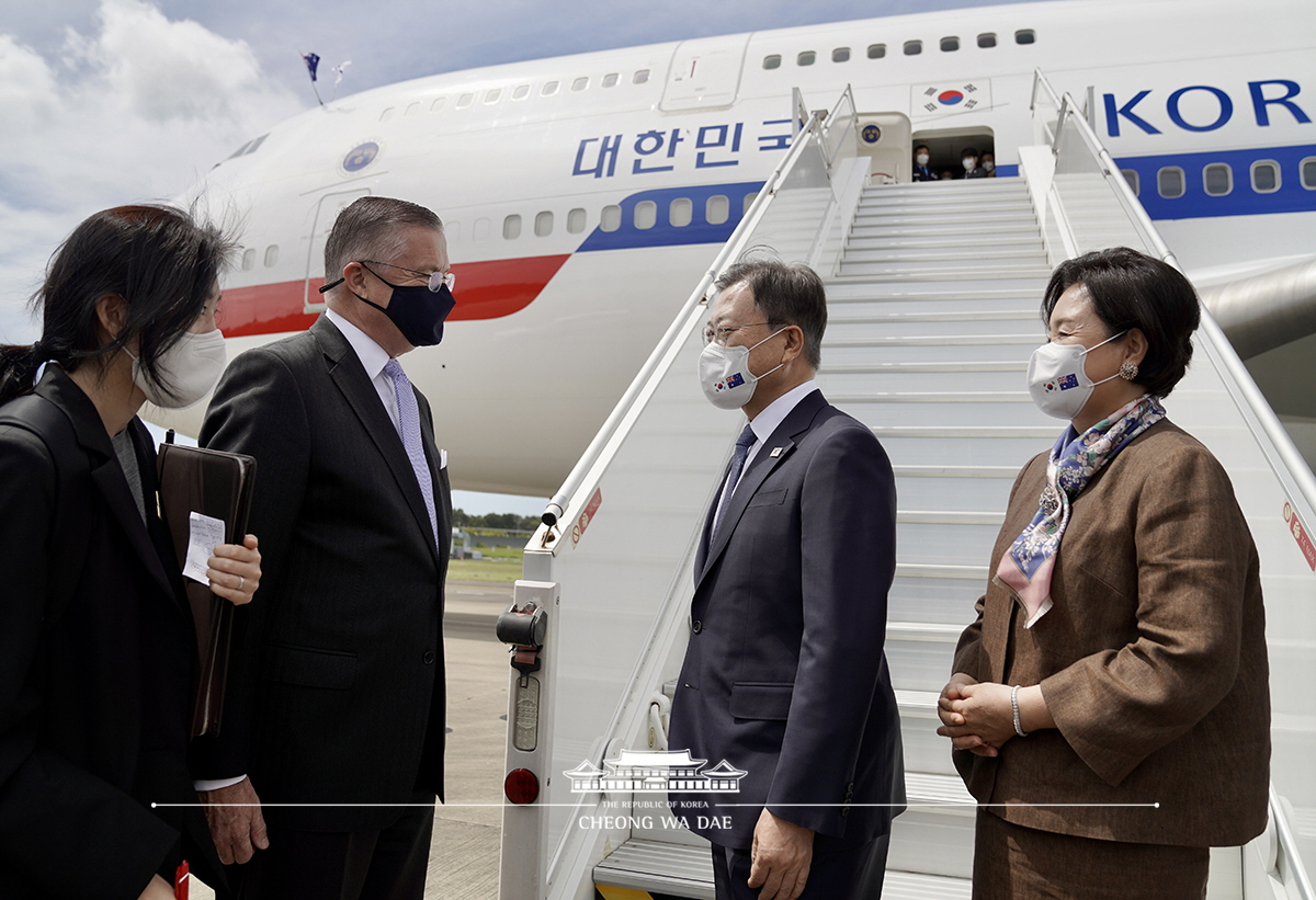 시드니 공항 도착 행사