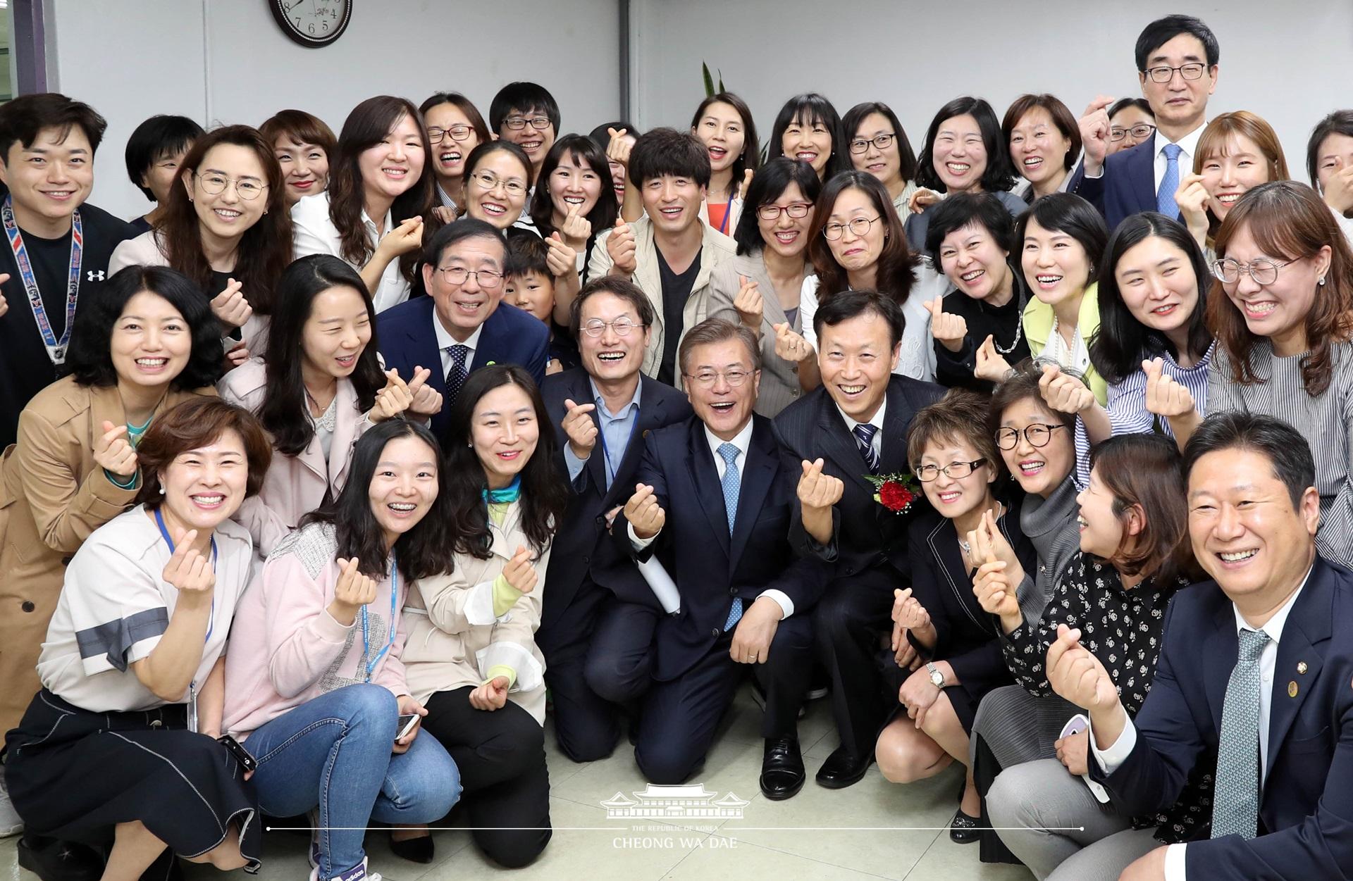 문재인 대통령_미세먼지관련 은정초교방문