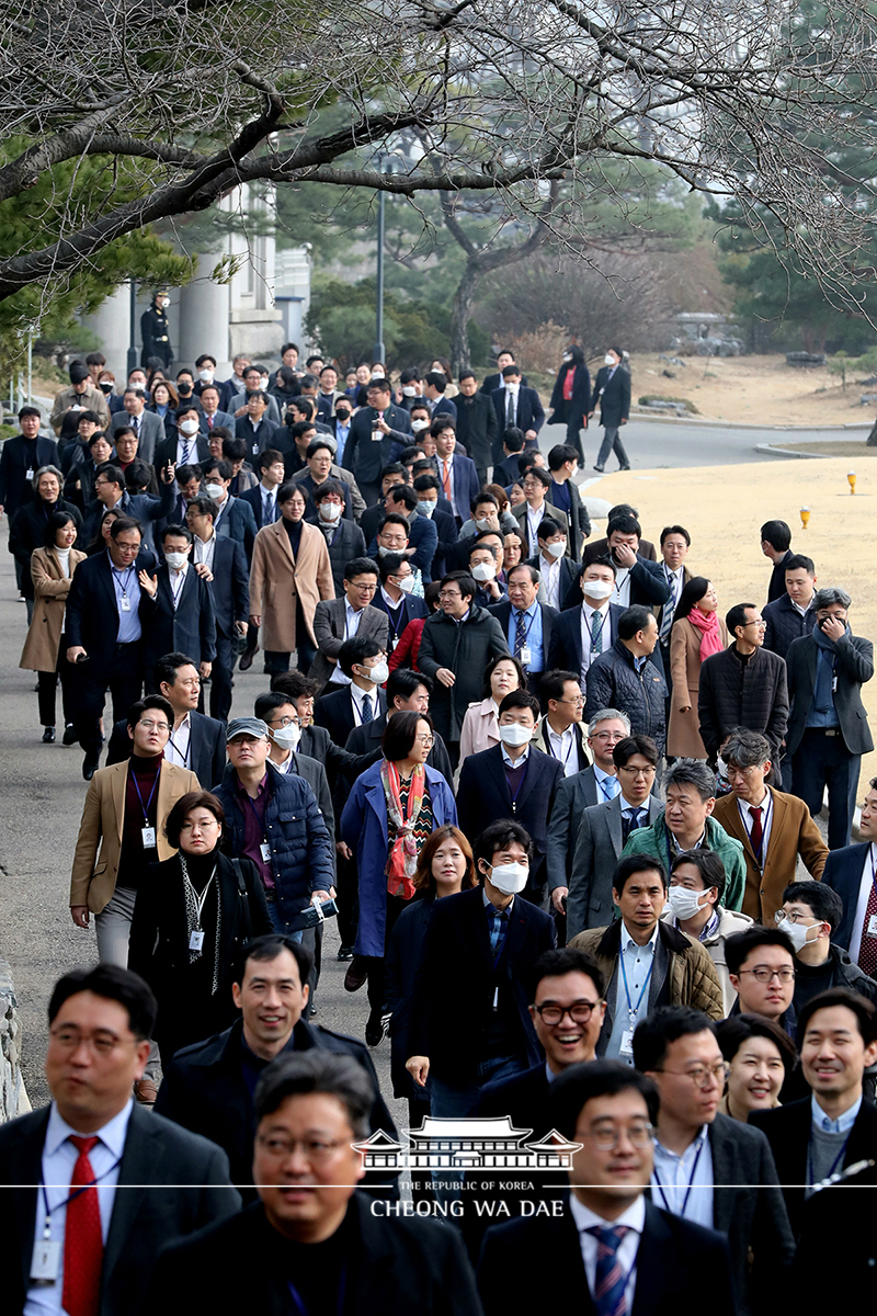 청와대 기자단 경내 특별관람