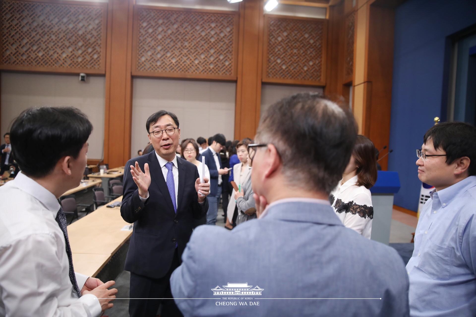 신임 수석비서관 등 인선발표