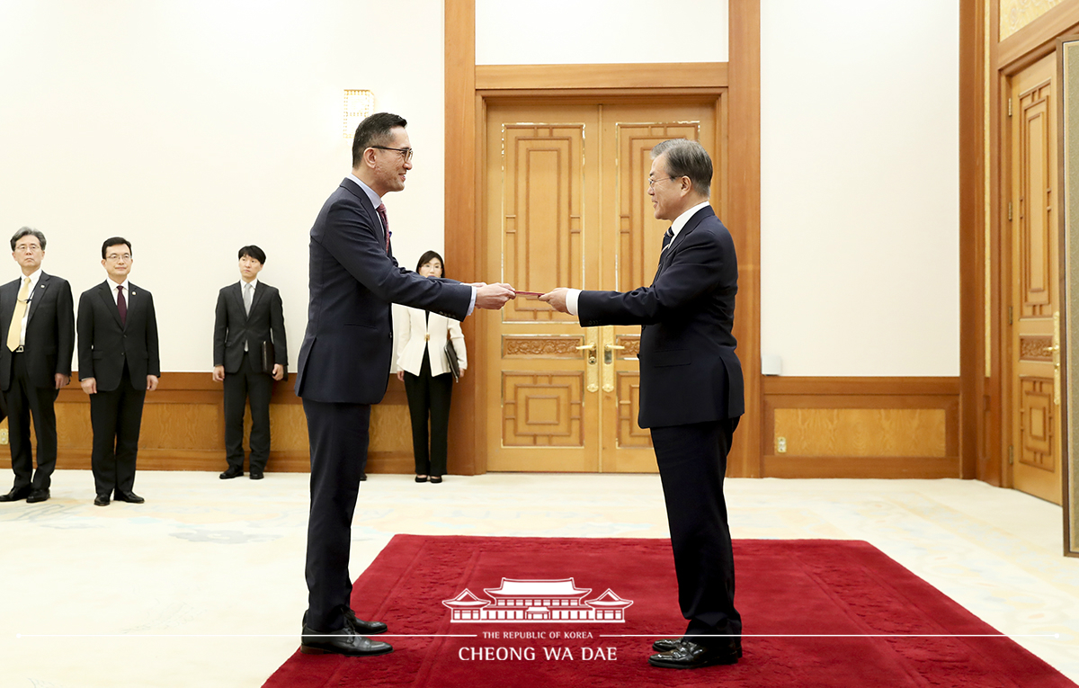 주한대사 신임장 제정식