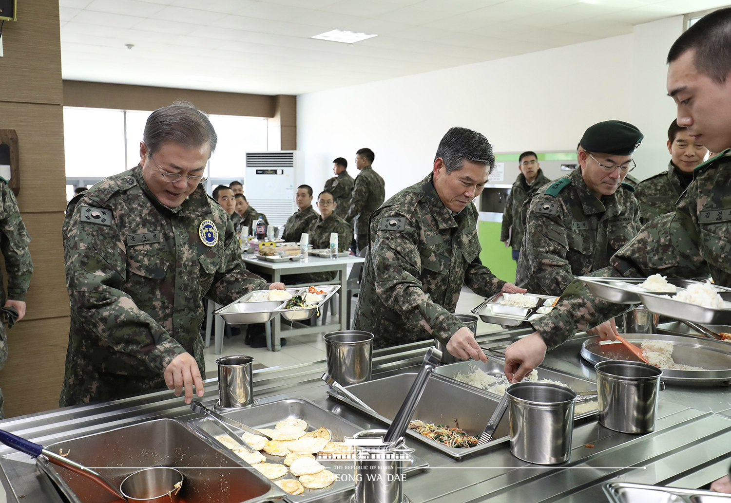 신병교육대대 장병 격려