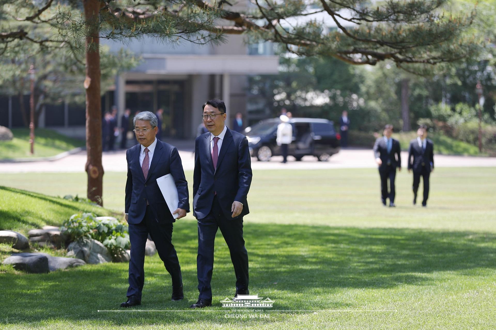 문재인 대통령_5당신임원내대표 오찬