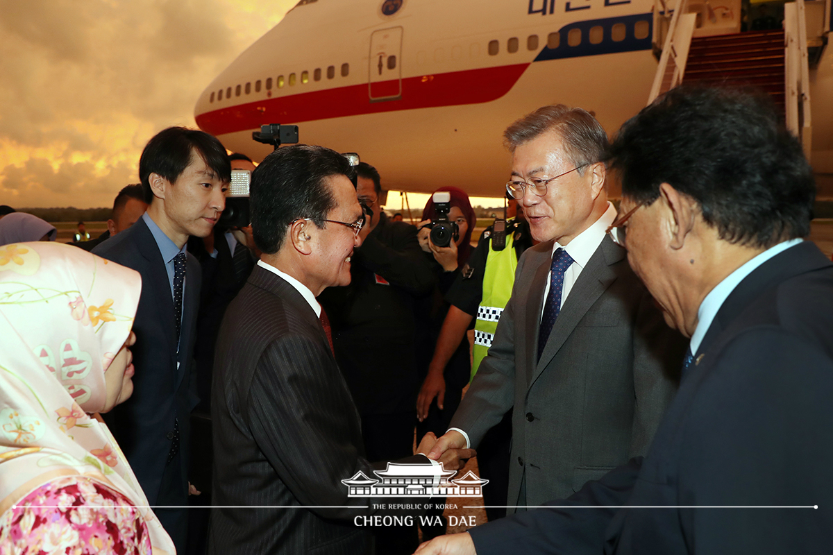 브루나이 국제공항 도착행사