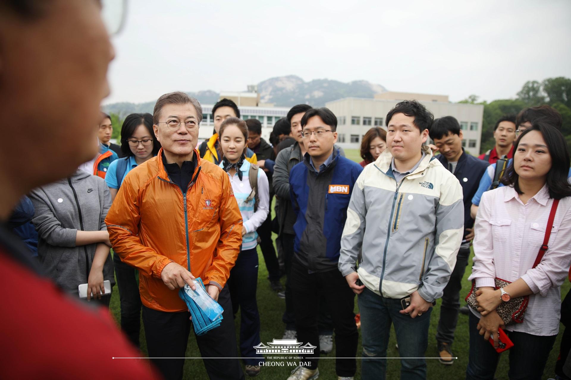 문재인 대통령_선대위마크맨과의 산행