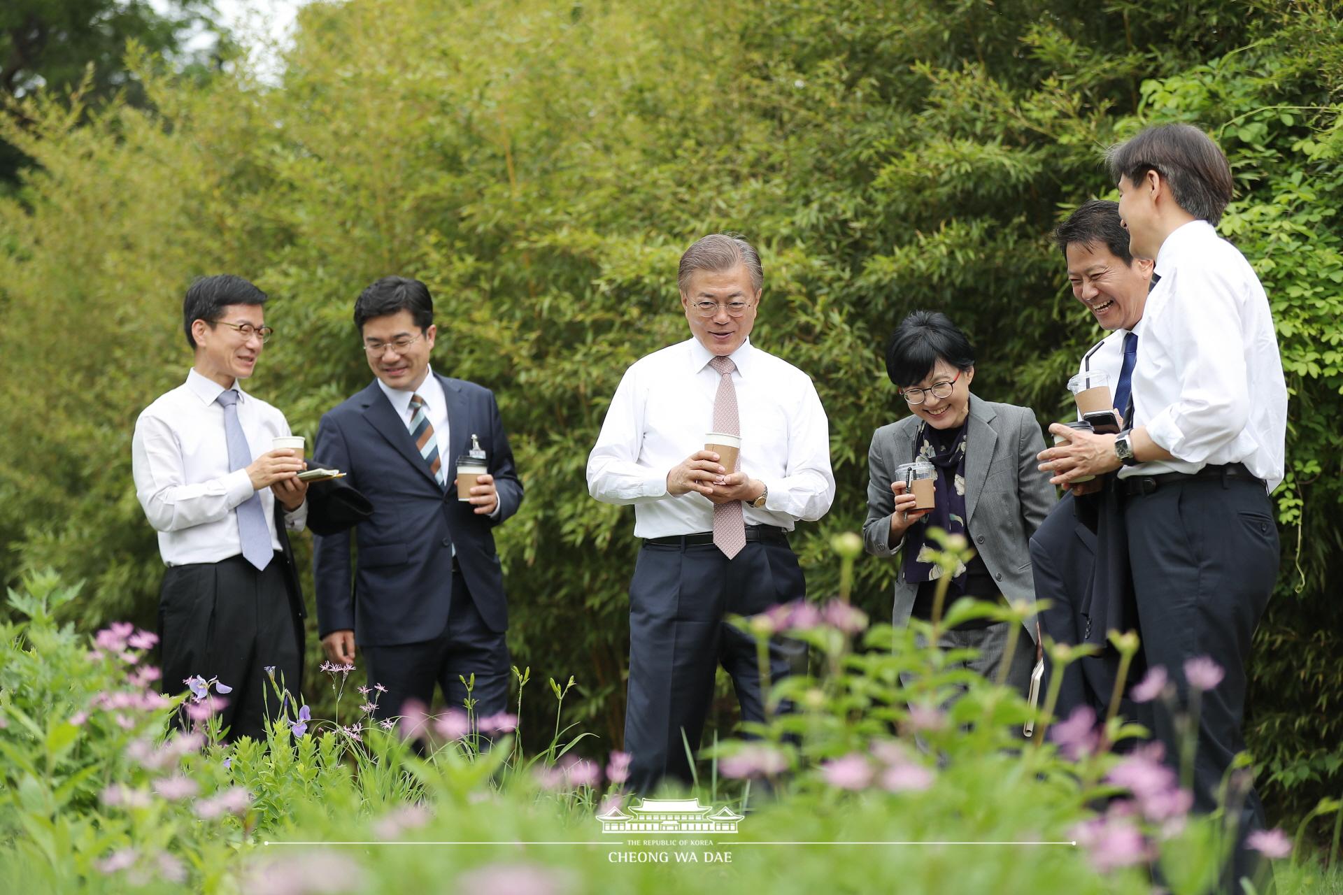 문재인대통령_신임수석비서관산책