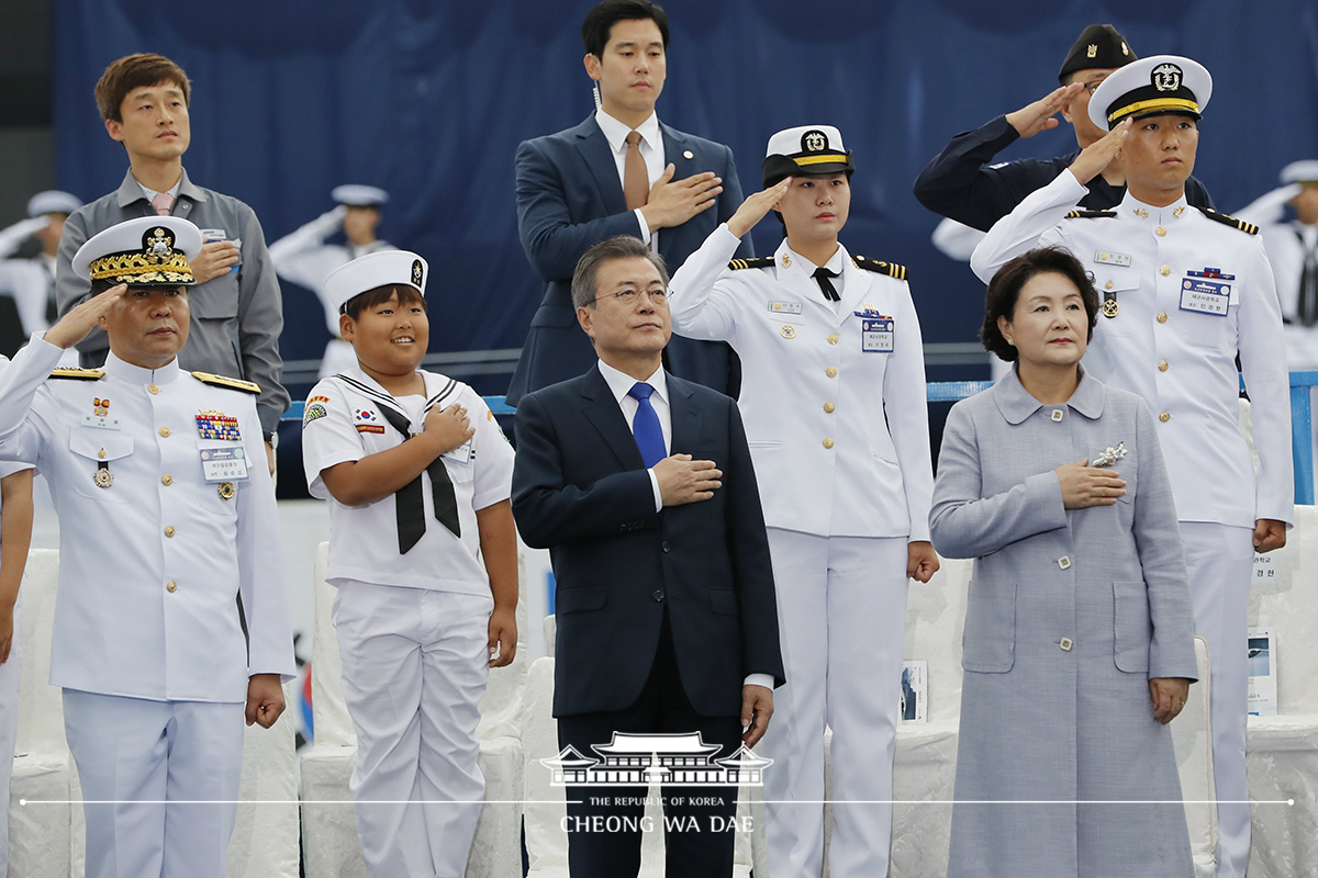 ‘도산 안창호함’ 진수식