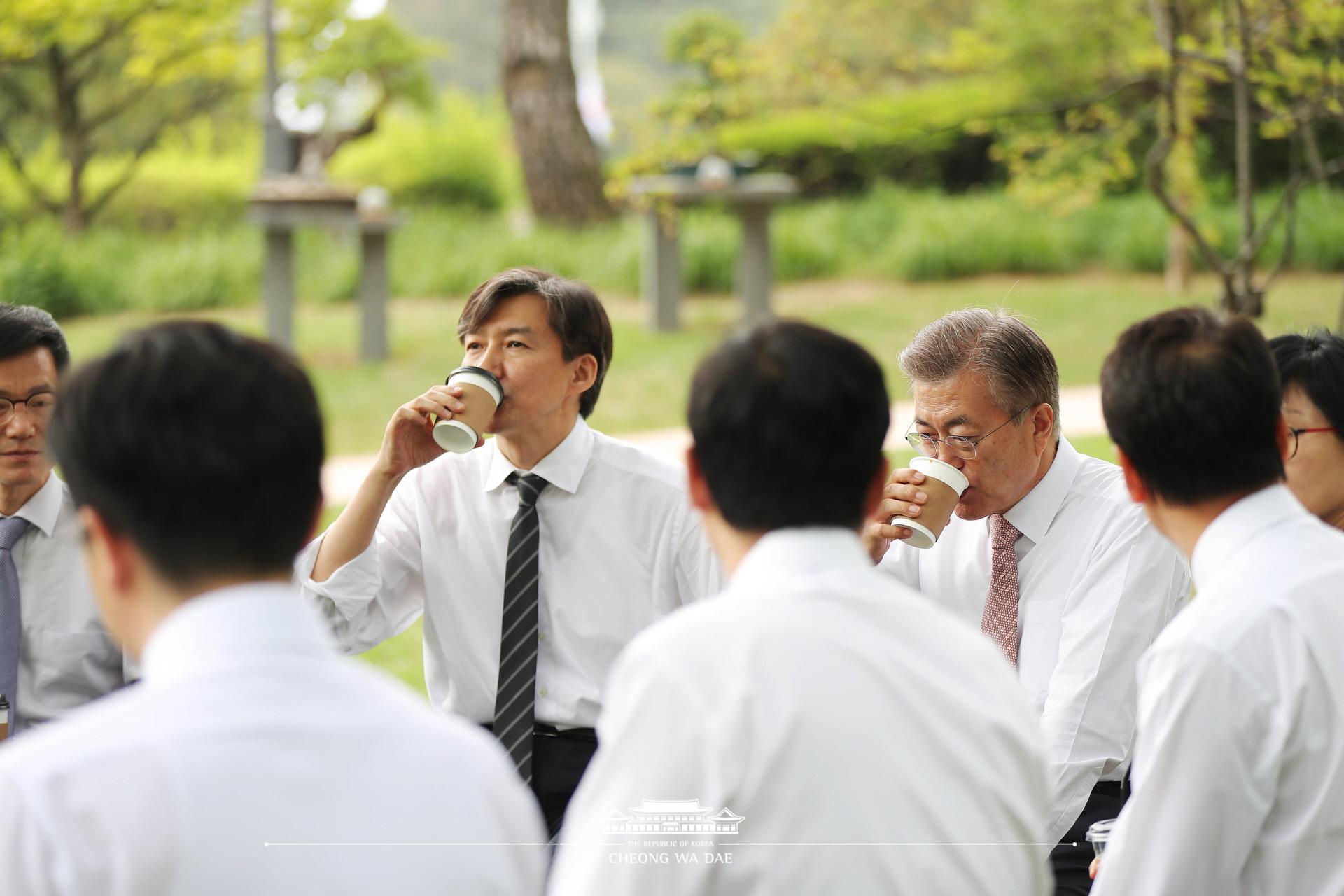 문재인대통령_신임수석비서관산책