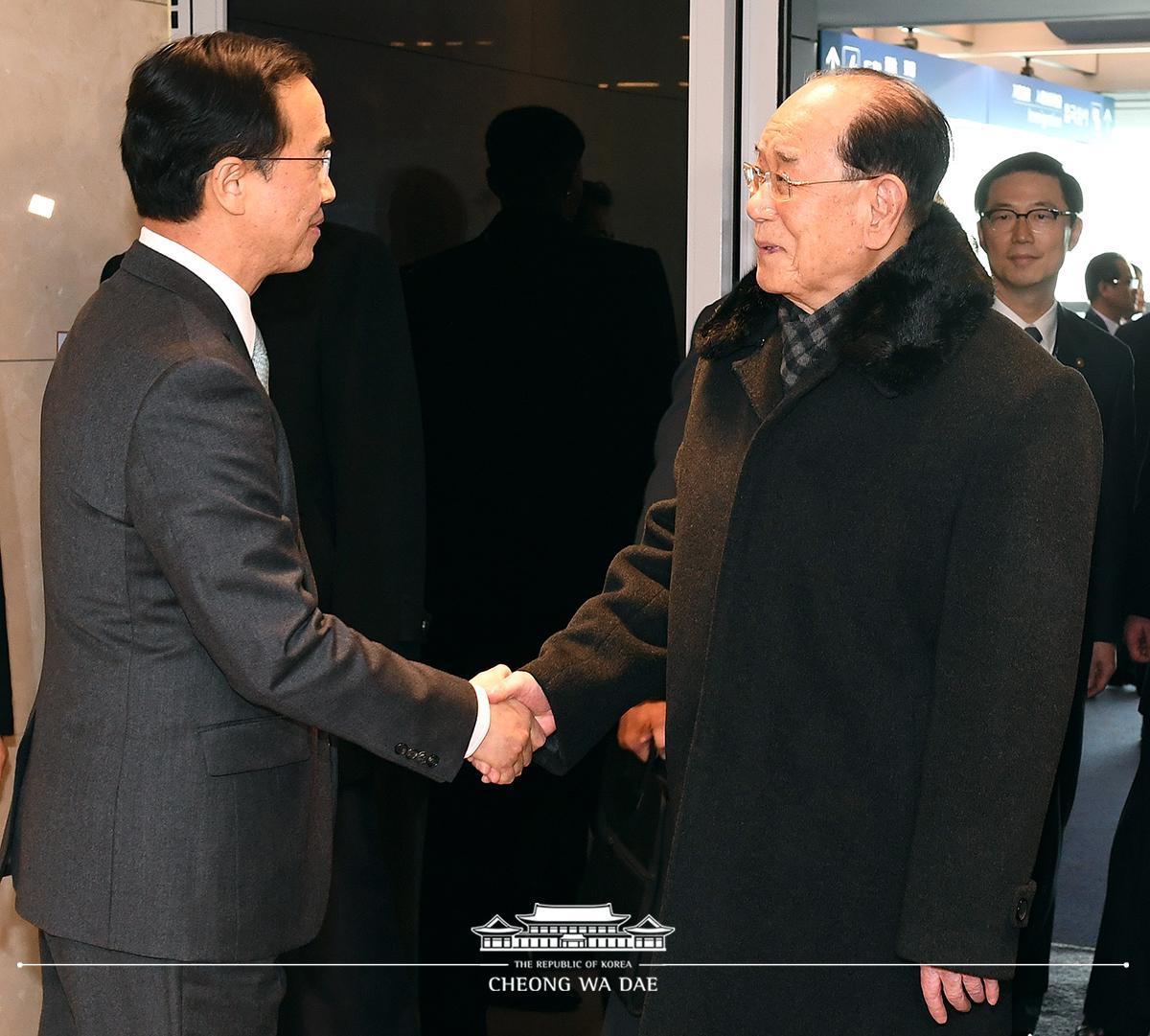 북측 고위급 대표단 인천공항 도착