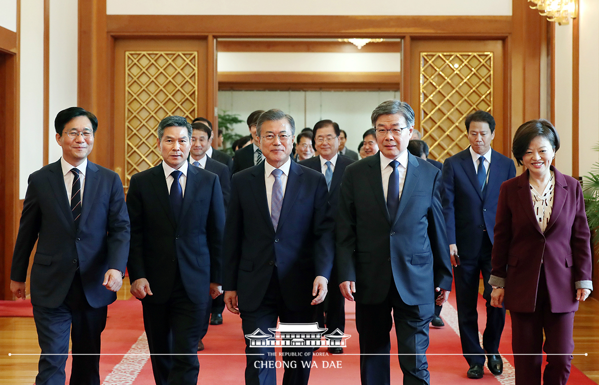 신임 국방부 장관 등 임명장 수여식