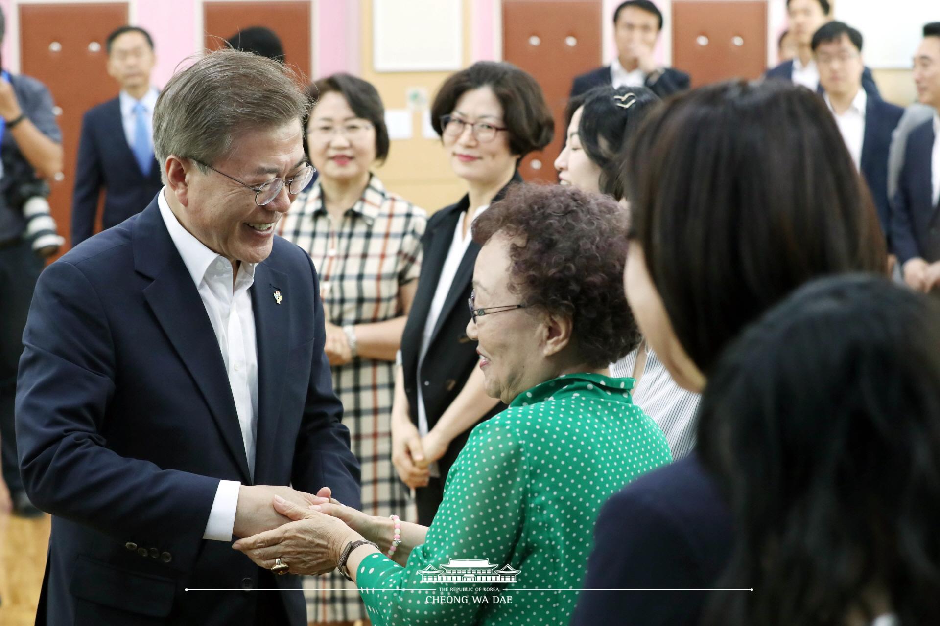 '치매, 이제 국가가 책임지겠습니다.' (-찾아가는 대통령 3편-)