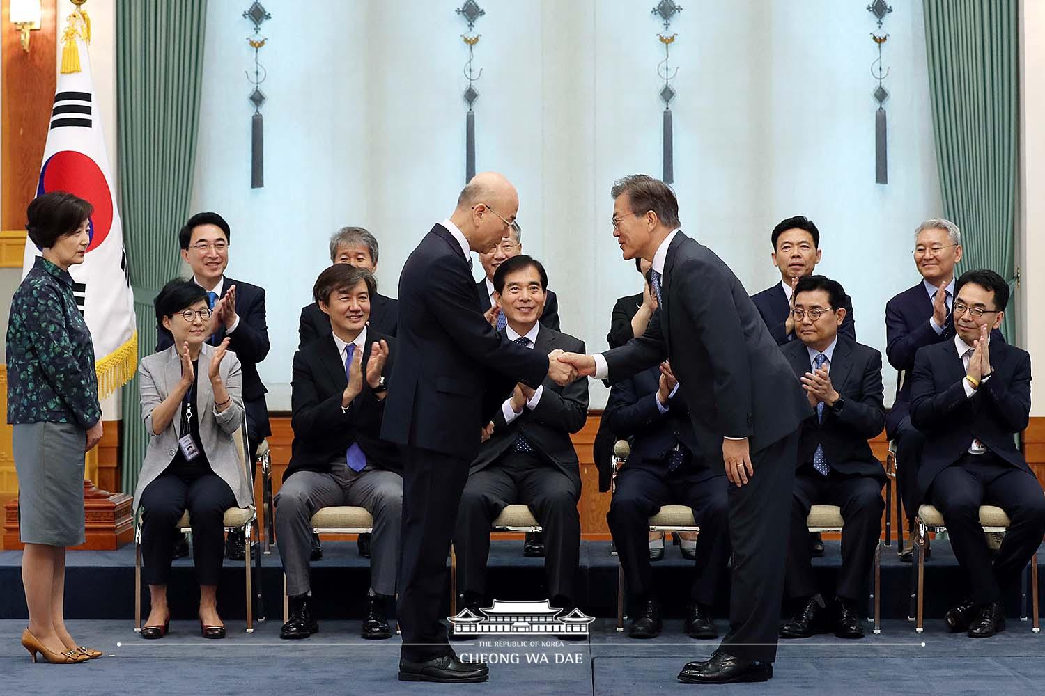 방송통신위원장 임명장 수여식