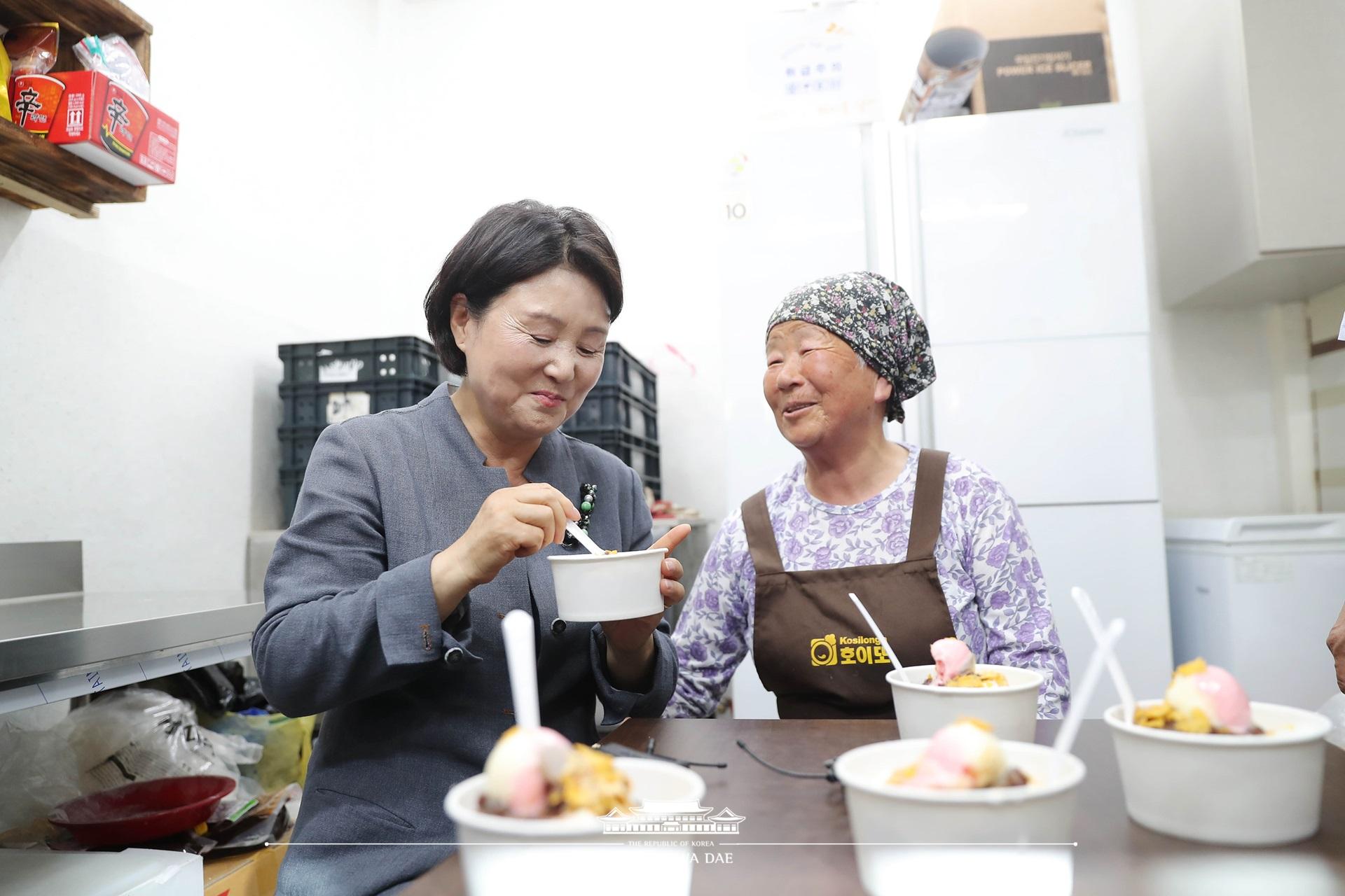 김정숙 여사_진주 중앙시장