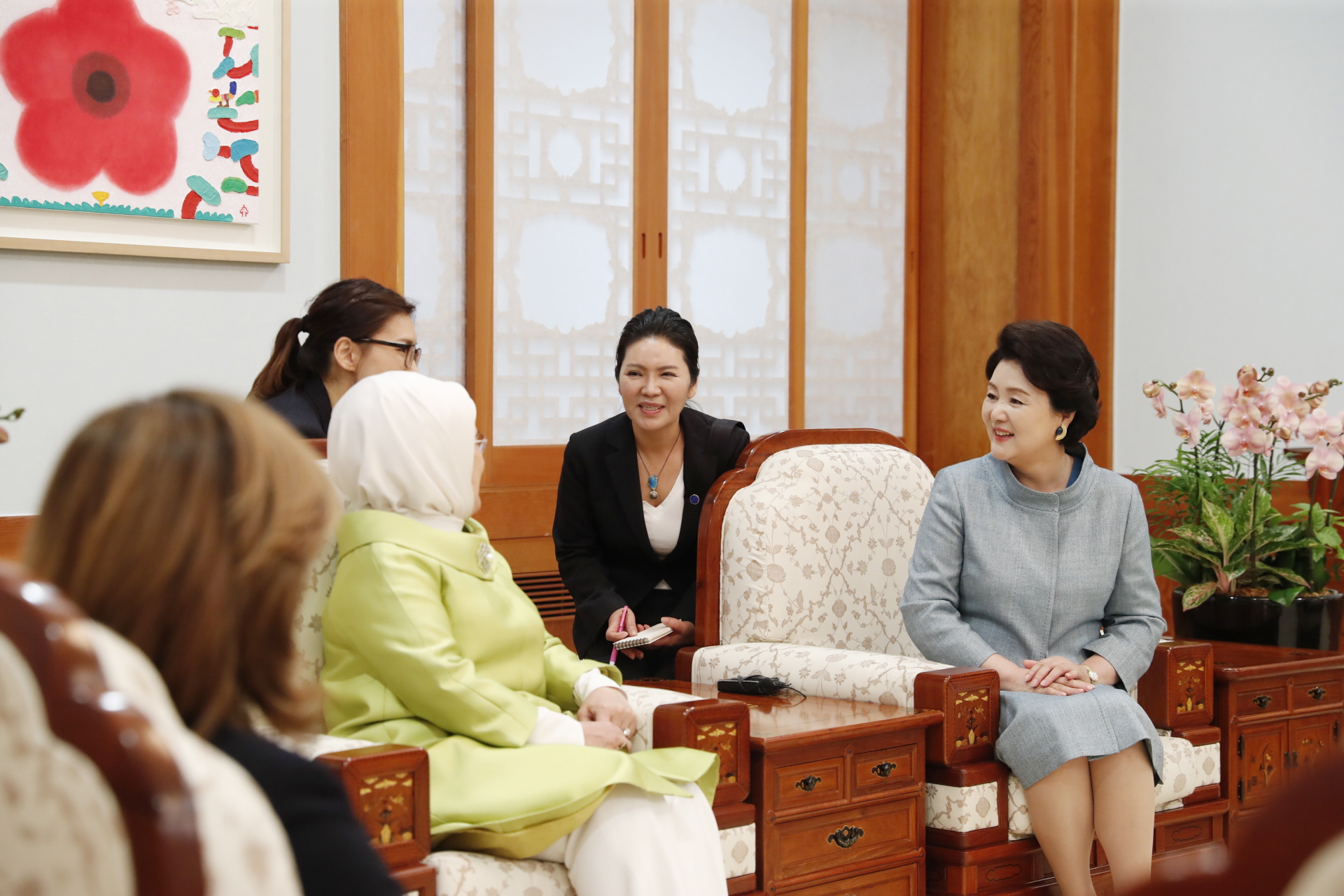 김정숙 여사, 터키 에미네 여사 환담 관련 부대변인 서면브리핑