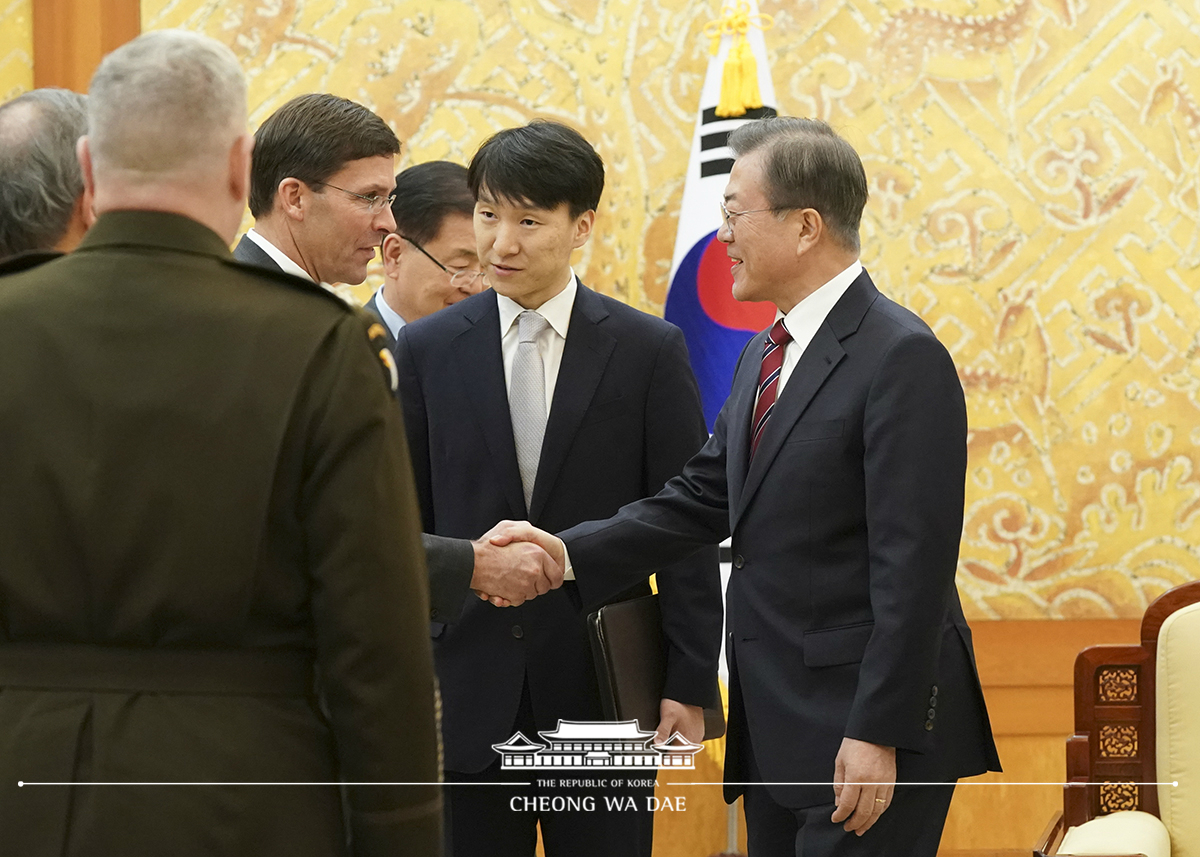 에스퍼 미국 국방장관 접견