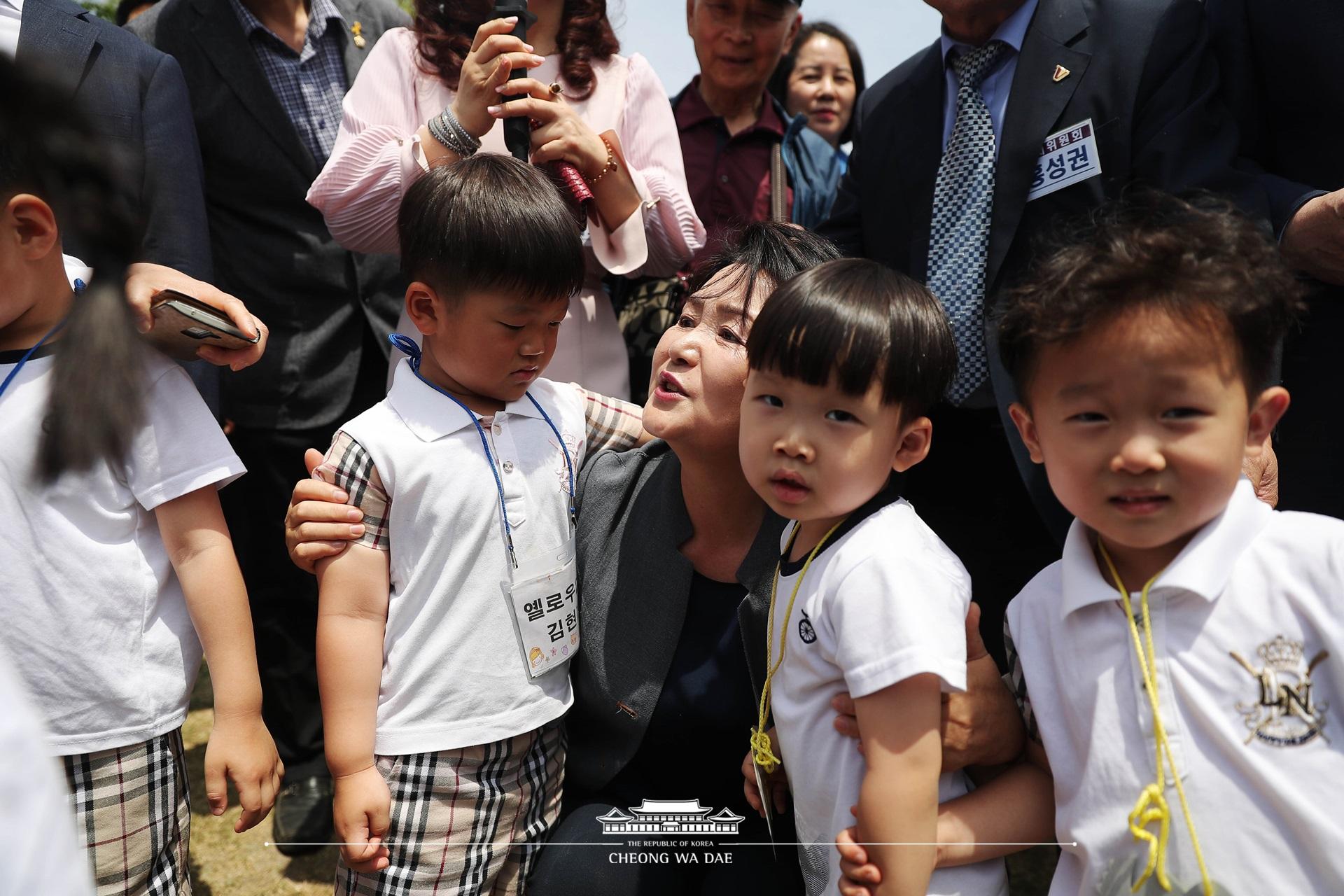 김정숙 여사_효령노인복지타운