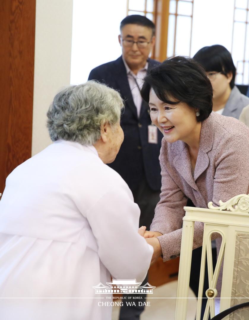 김정숙 여사_국가유공자 유족 초청 오찬