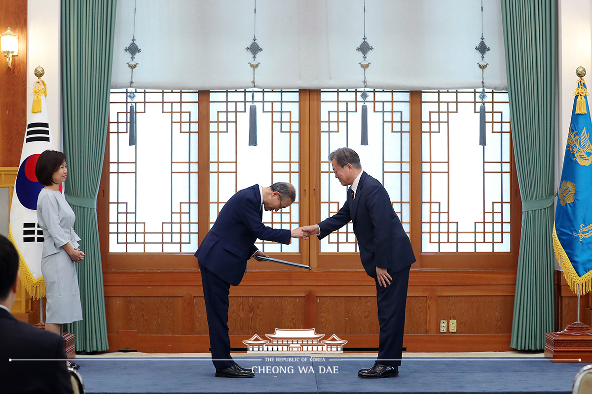 신임 대사 신임장 수여식