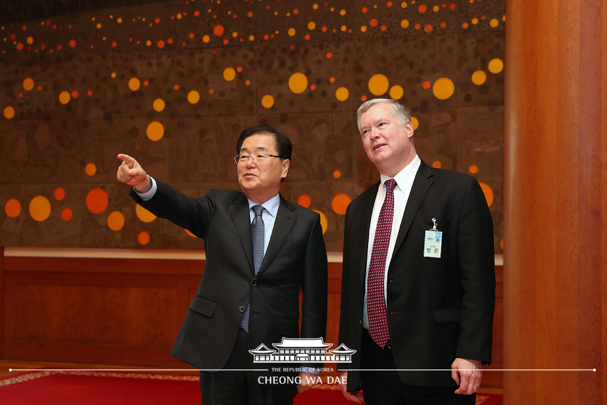 정의용 안보실장, 스티븐 비건 미국 국무부 대북특별대표와 면담